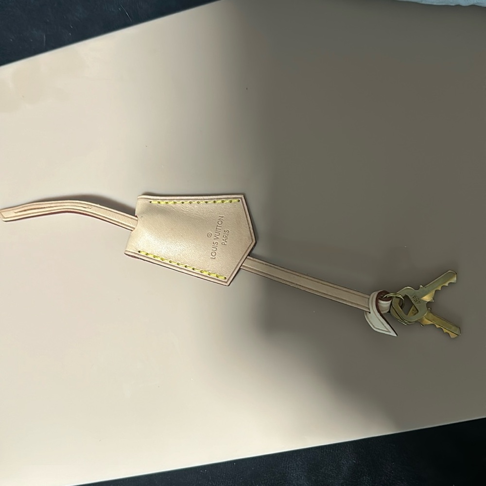 ALMA PM KEYS Louis Vuitton